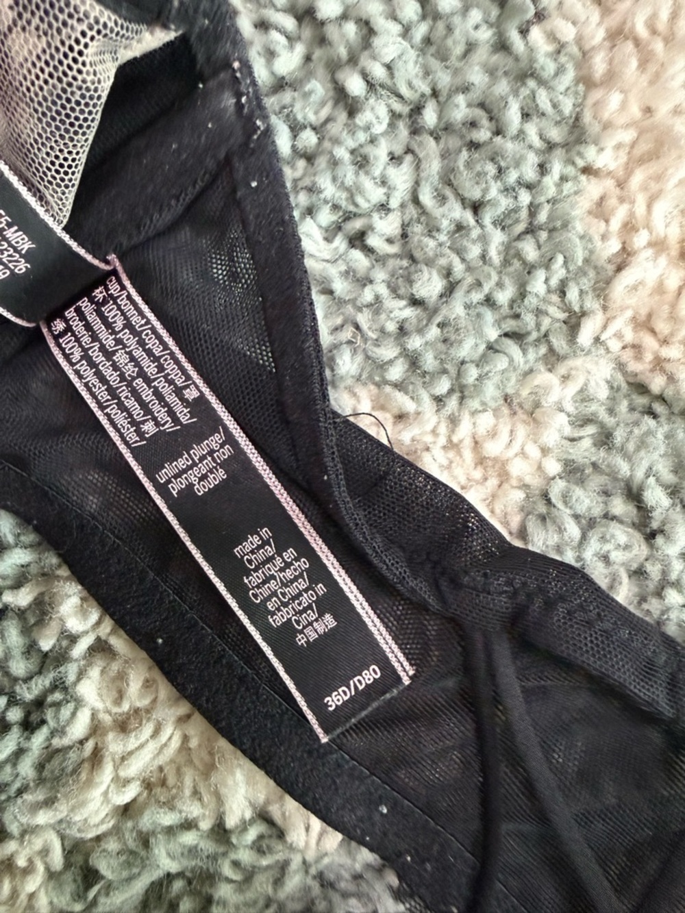 VICTORIA'S SECRET Starburst Unlined Plunge Bra Semi Sheer Black Mesh Size 36D - Picture 11 of 11